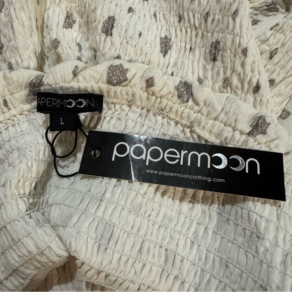 Papermoon Cream and Gray Mandala Smocked Ruffle Mini Skirt, Women’s Large NWT - Picture 3 of 4